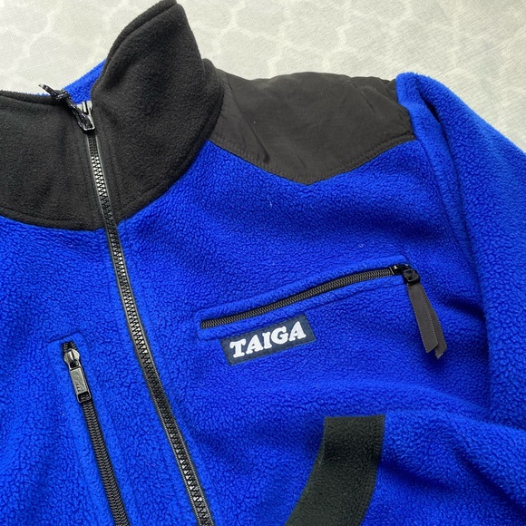 1994 Vintage Taiga Polartec Fleece Jacket - Picture 2 of 2